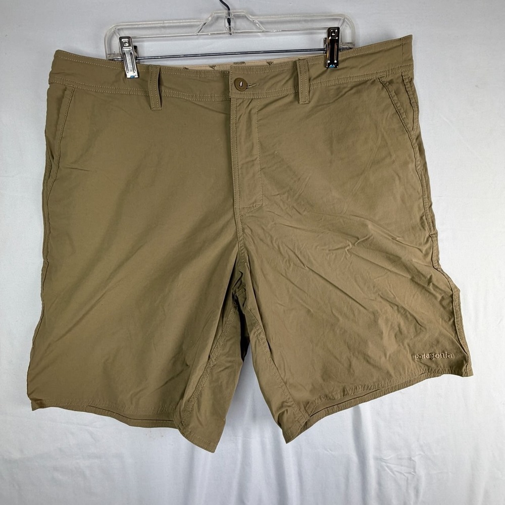 Patagonia Mens Quandary Shorts Tan Khaki Hiking Outdoor Stretch Size 40